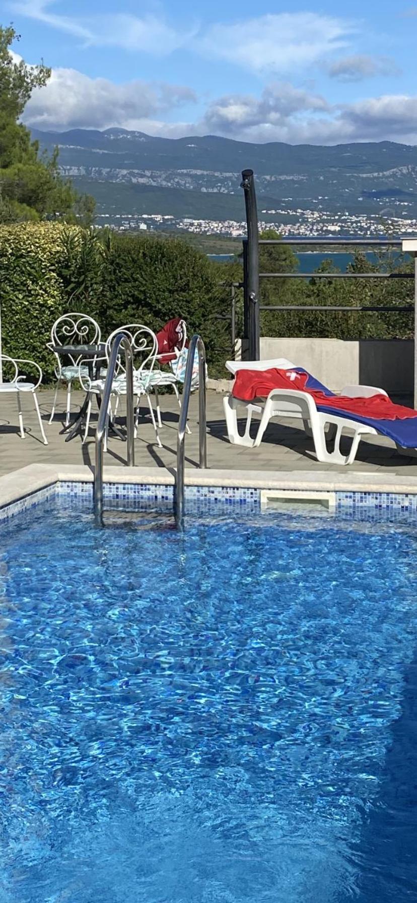 Apartments Ibis Čižići Exteriör bild