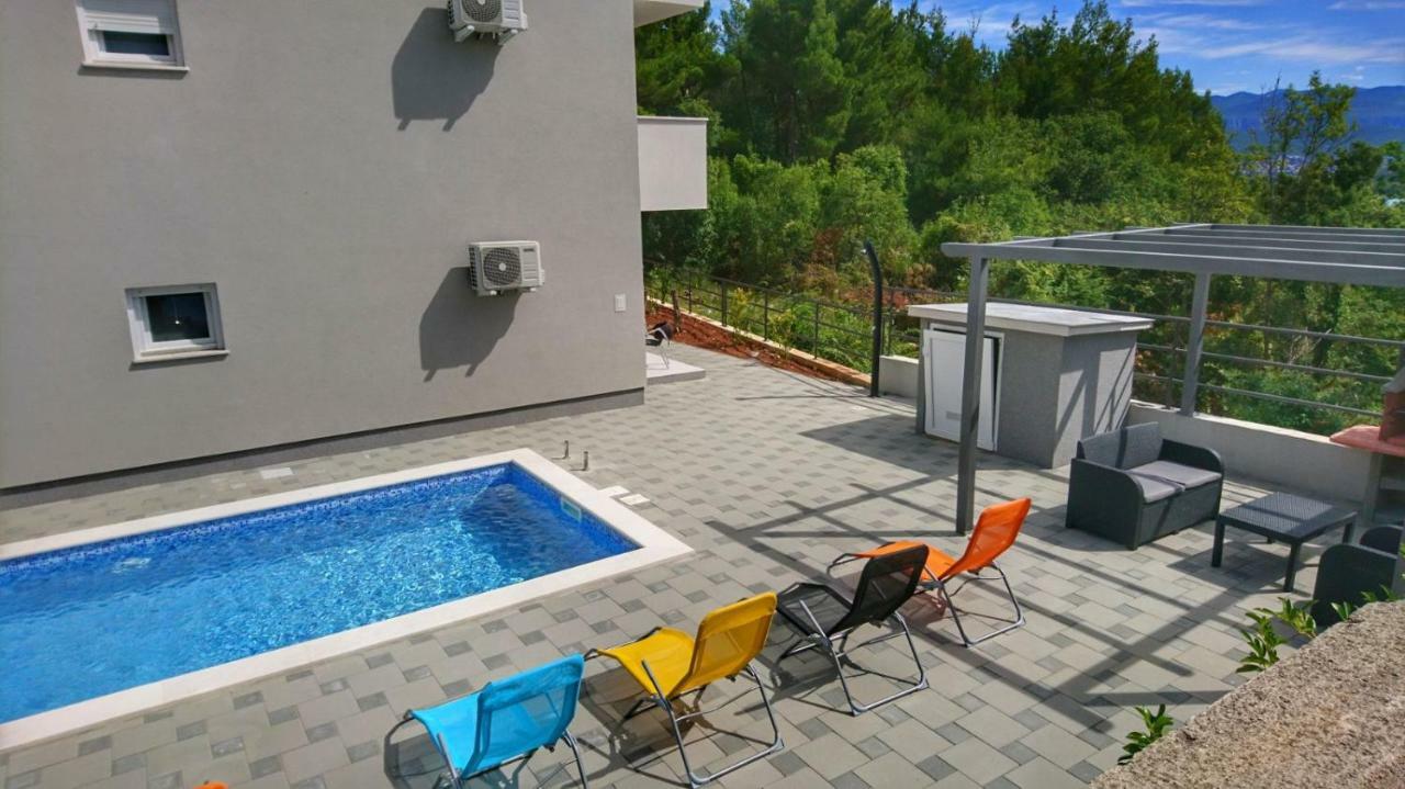 Apartments Ibis Čižići Exteriör bild